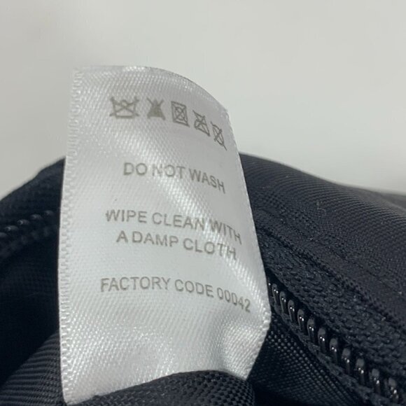 Fila Nylon Crossbody Zippered Pouch Black, White, Red 4.5"W x 7.5"H - Picture 6 of 8